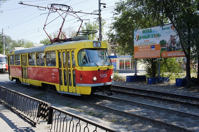 tramvaj veřejné dopravy